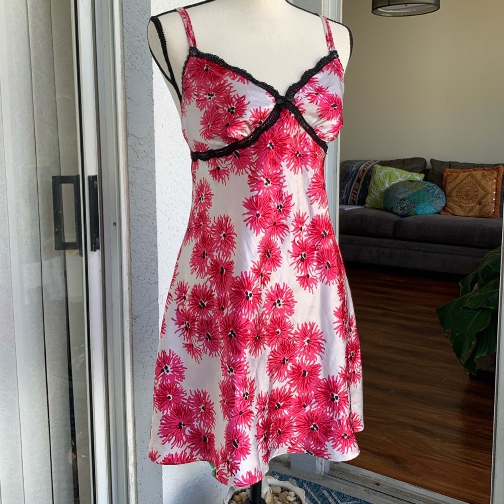 Gilligan O’Malley silky floral slip